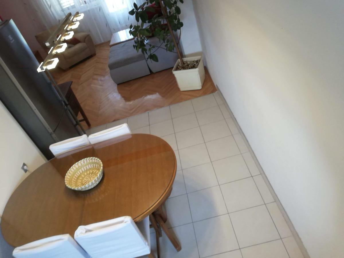Spacious Family Apartment With Parking In The Shade And Barbecue House Шибеник Екстер'єр фото
